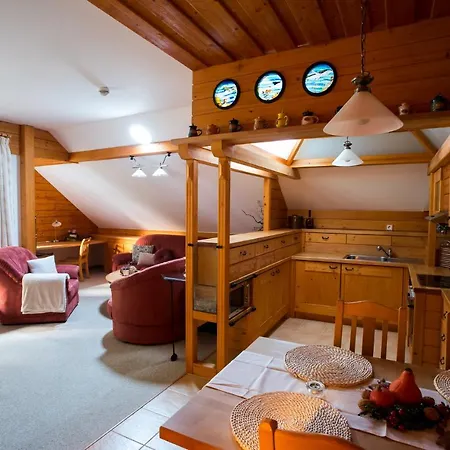 K. Neumannove Bed & Breakfast *